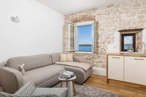 Blue Pearl Apartment