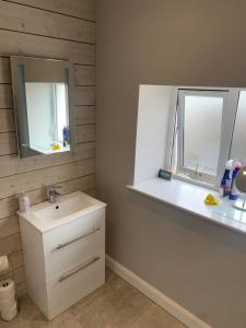 Tastefully restored cottage