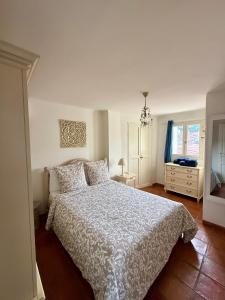 Appartements Coeur de Cassis - 200 m du port et plage - Parking prive : photos des chambres