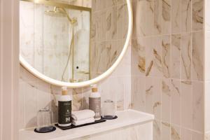 Superior Double Room room in Francis Hotel Bath - MGallery