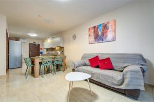 Cosy 3BR home with Private Terrace in Sliema by 360 Estates