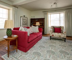 Town-centre apartments - Dyer Street