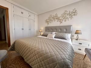 Vistas Puerto Santa Pola 5 Dormitorios 10 Pax