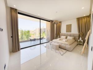 VILLA DE LUXE à Marrakech, GOLF, Piscine, 10 min du centre