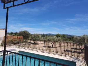 Villa Comme un Dimanche, piscine privée, chauffée, & vue