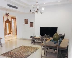 Grand, moderne et élégant Appartement 2 chambres à La Marsa Plage