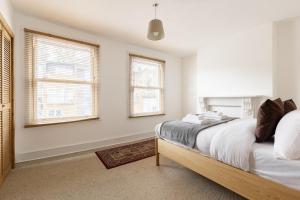 Amazing 3-Floor 2BR Flat 8min Lewisham Stn