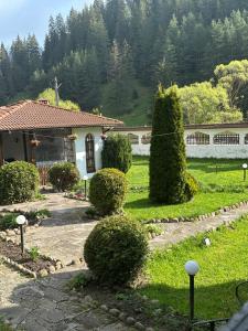 TRIIBRIA Guest house