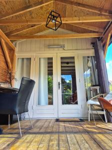 Tinyhouse met Hot Tub en ruime privé tuin