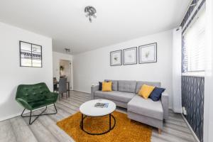 Exquisite 1 bedroom home with free parking