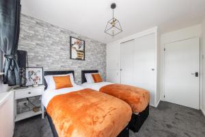 Executive One Bedroom Maisonette - Garden Access & Free Parking - Prime Location