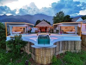 ไนท์สกาย โฮมสเตย์