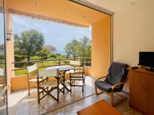 Cala MArquesa by Costabravaway