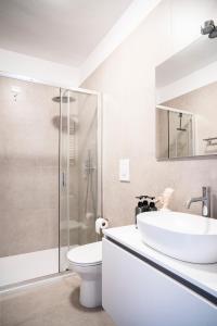 Modern Beach Apartment Near Forte dei Marmi