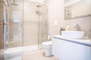 Modern Beach Apartment Near Forte dei Marmi