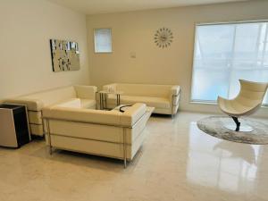 Luxury Hills 1500ｍ2超絶景パティオ サウナ BBQ 駐車場4台 プール ペット 空港そば