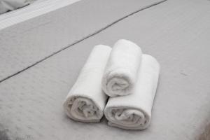 Metro Młociny Superior Apartment by BookingHost