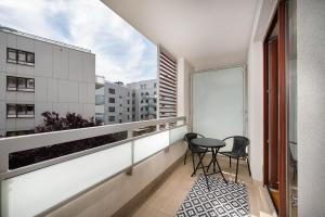 Metro Młociny Superior Apartment by BookingHost