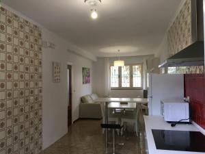 Chalet de dos plantas independientes con aparcamiento y jardin privado