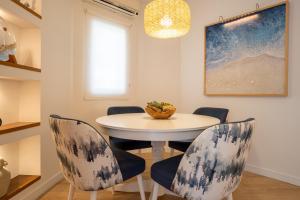 Luxury Beach House Apartment - Golf & Tennis Court & Pool View