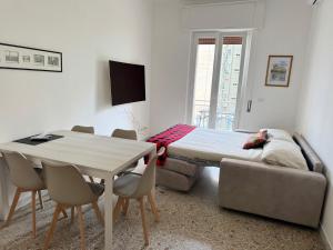 Piramide-Ostiense Two Bedroom Apartment