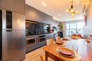 Riviera Luxo Frente Mar 2 Suítes by Achei Camboriú