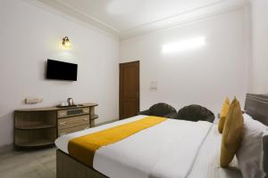 Swastik residency Paschim Vihar by twamev