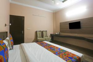 Swastik residency Paschim Vihar by twamev