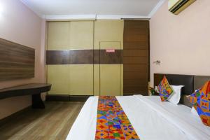 Swastik residency Paschim Vihar by twamev