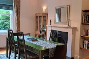 Stunning 3BD Victorian House in Bramhall Village