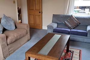 Stunning 3BD Victorian House in Bramhall Village