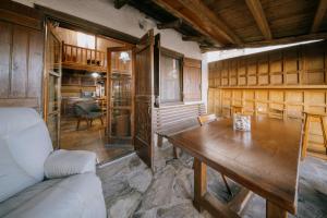 Seaside Wooden Cottage Retreat