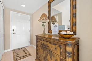 Oceanwalk 5-201 Spacious Corner Condo Near Beach & Pools