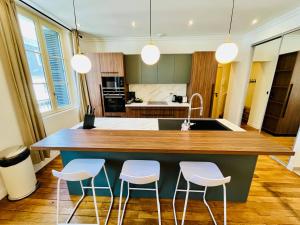 Le BIG duplex, hypercentre, 4 chambres, spacieux