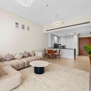 Luxury Canal View-2BR Maids Room in CF 2, Al Wasl