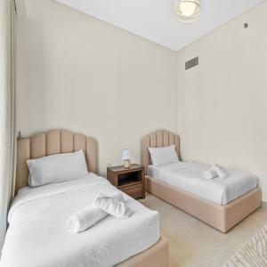 Luxury Canal View-2BR Maids Room in CF 2, Al Wasl