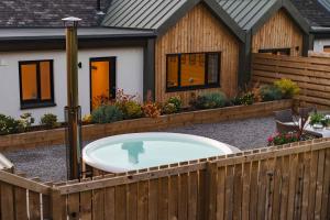 Firth View 2 - Country Escape with Sea Views of Arran!