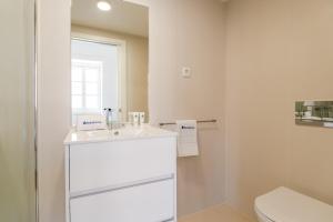 Bright Flat in Historic Foz House by HostWise