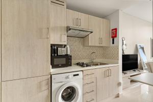 FIRST CLASS Studio Palm Paradise