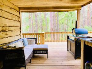 Treetops at Wildwoodz Off grid treehouse No electricity