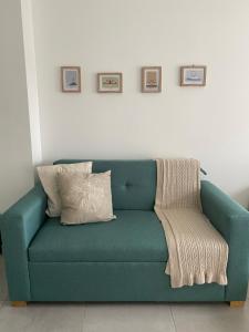 Becasina Patagonica A Luminoso monoambiente en Ushuaia con vista a las montañas