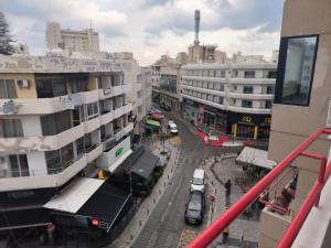 3 Bedroom Apartment Old Town Larnaca 5 minute walk to Finnikoudes Beach