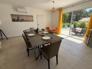 Villa Santa - Piscine - Wi-Fi - Proche Ventoux - idéal Cyclistes