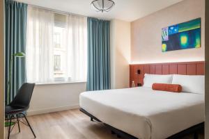 Superior Double Room room in Cosmov Bilbao Hotel