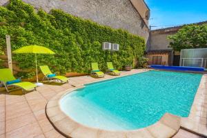 Villa De La Cloche by Villa Plus