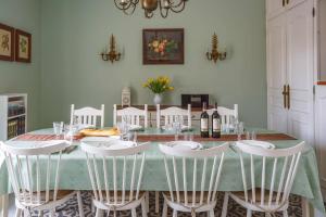 Villa De La Cloche by Villa Plus