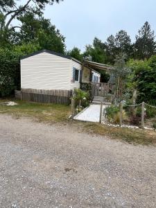 Campings La Pinede Ensoleillee au Camping La Dune Blanche : photos des chambres