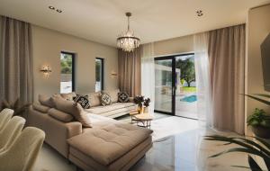 The olive Nest Villa by "Elite"