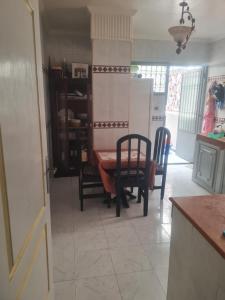 chamber chez l habitant pour les femmes à côté CTM & Gare du train