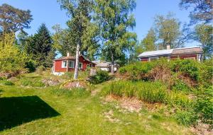 1 Bedroom Awesome Home In Eskilstuna